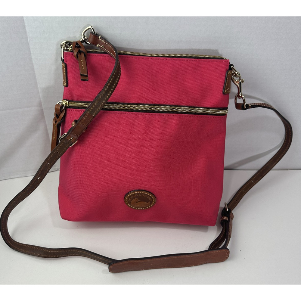 Dooney & Bourke Nylon Zip Crossbody Shoulder Bag Fuchsia Pink Leather Purse - Picture 2 of 14